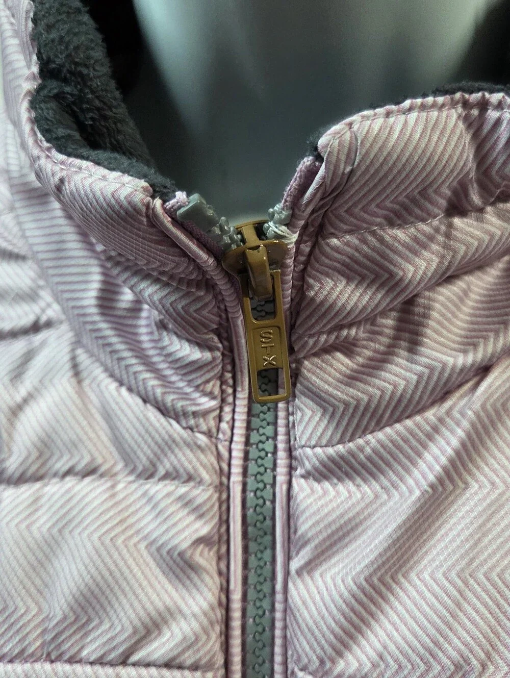 Light Pink Quilted Women's Jacket - Picture 4 of 9